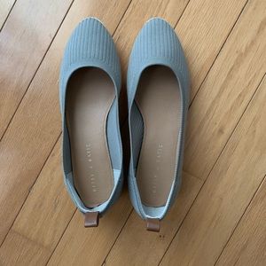 Kelly & Katie Caela casual flats size 9.5